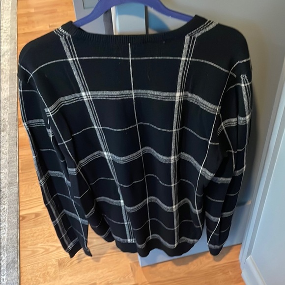 Ralph Lauren 100% cashmere (purple label) Black Plaid Sweater - Picture 3 of 3